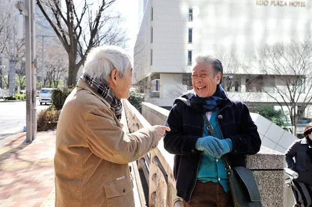 高田純次と柄本明は思い出が詰まった街・新宿で語り合う