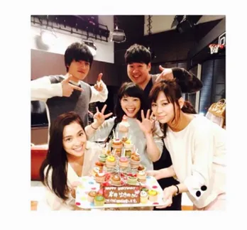 中村アン、“月9”共演者の誕生日祝う仲良しショット公開