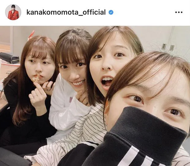 ※百田夏菜子公式Instagram(kanakomomota_official)より