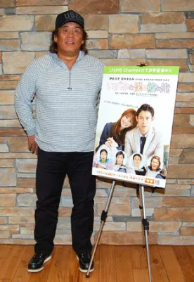 プロレス人生35年を誇る長州力がケータイドラマ初出演! でも、「それについてはあまり触れるなよ、コラッ!」(2)