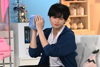 田中みな実も脱帽…“あざとキング”中島健人が降臨!「あざといピラミッドの頂点」