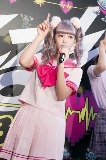 藤田ニコル「(おしっこは)どこから出すの？」と興味津々