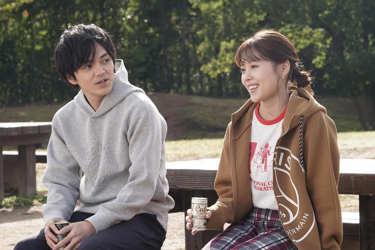 有村架純主演「姉ちゃんの恋人」の第4話では、桃子(有村)×真人(林遣都)、日南子(小池栄子)×悟志(藤木直人)のWデートが繰り広げられる