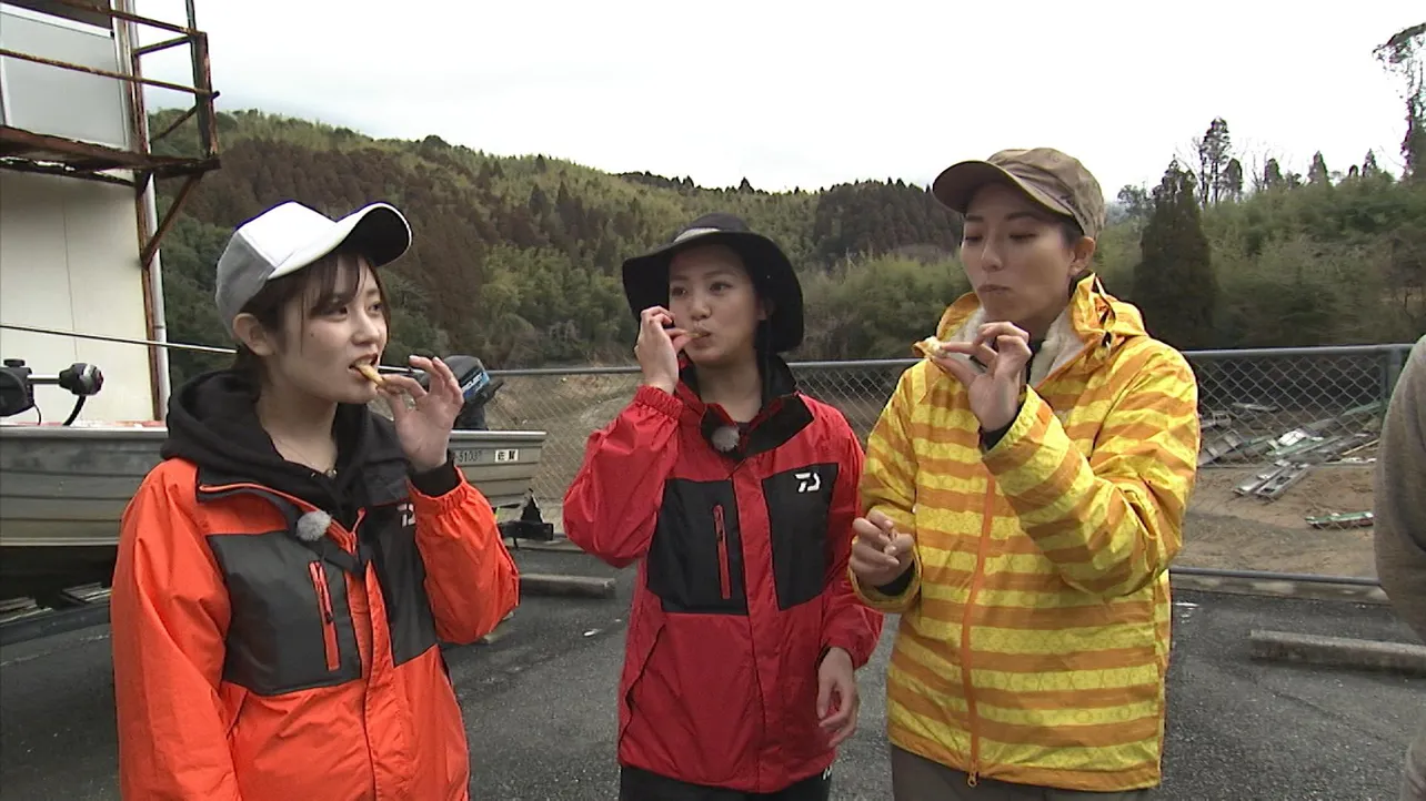 釣った魚を調理して食べる…その味は？