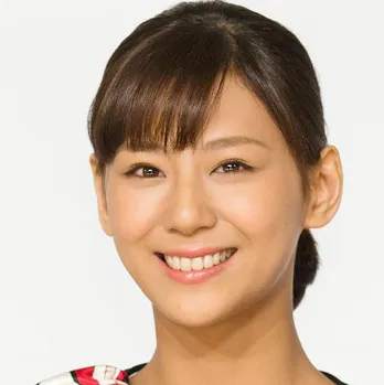 西内まりやの“謎めいた泣き顔”に反響！「こんなに美しい涙はない」「泣かないで…」