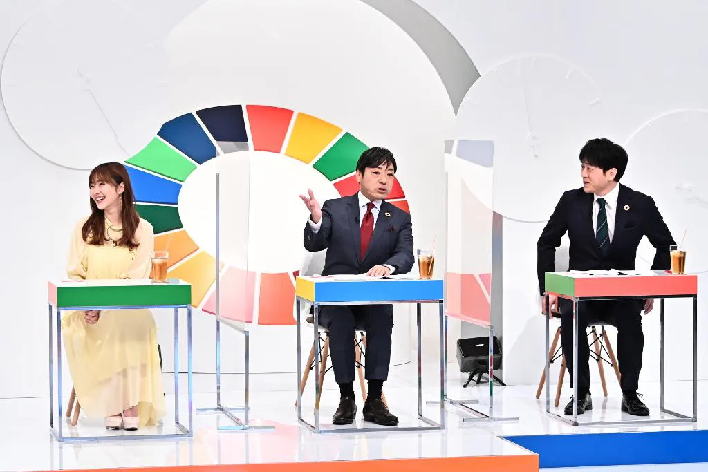 【写真を見る】「地球を笑顔にするweek」キャンペーン大使の指原莉乃、香川照之、安住紳一郎アナ(写真左から)