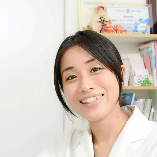 産婦人科医の稲葉可奈子先生が、悩みや質問にリアルタイムで答えていく