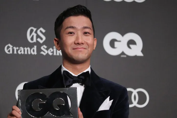 瑛人 香水 大ヒットも 来年は瑛人の他の部分をもっと届けにいきたいです Gq Men Of The Year Webザテレビジョン