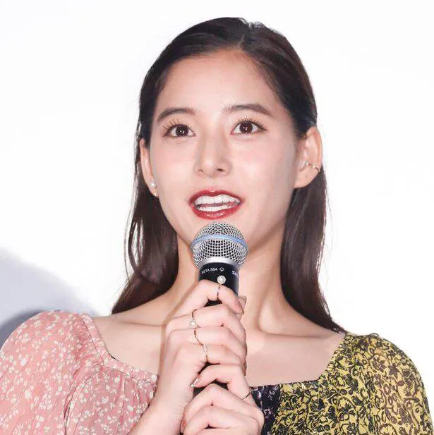 新木優子 谷まりあ 美しすぎるshotにファン ゆうまり一生推します この間に入りたいー 芸能ニュースならザテレビジョン