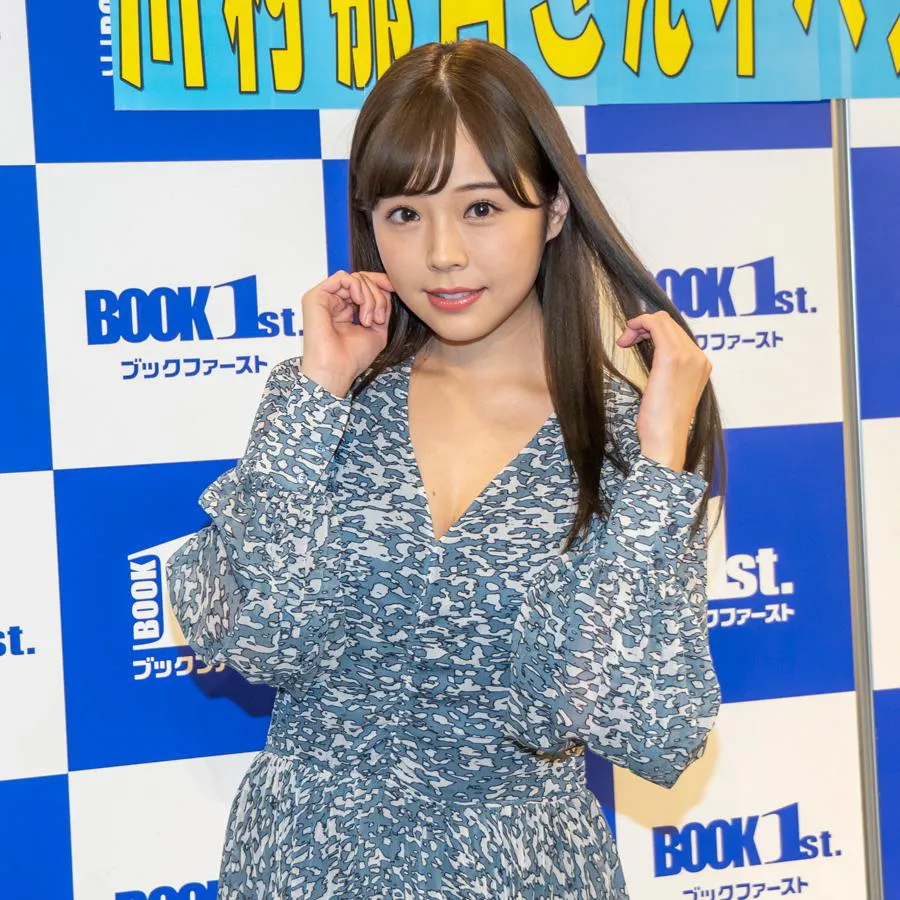 川村那月「2021年版カレンダー」(トライエックス)取材会より