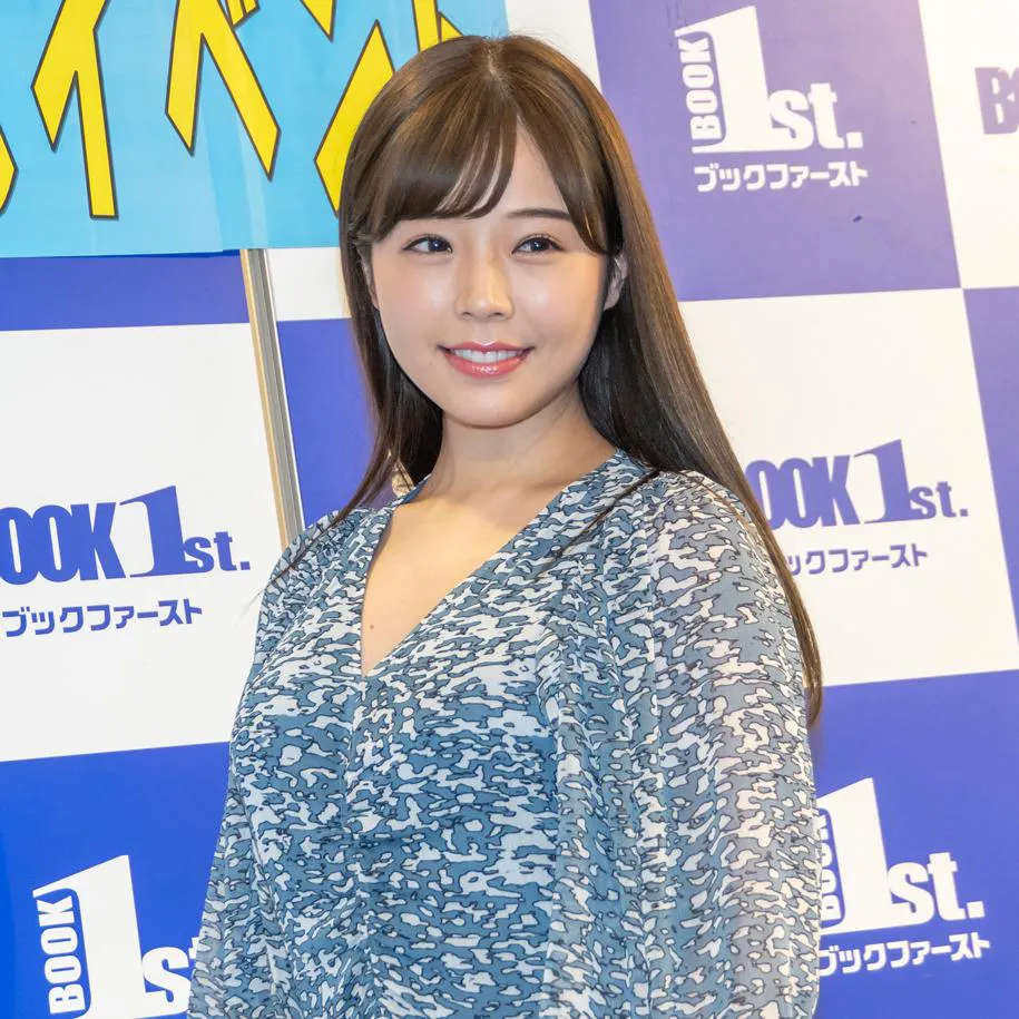 川村那月「2021年版カレンダー」(トライエックス)取材会より