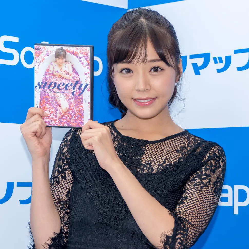 川村那月DVD「sweety」(イーネット・フロンティア)発売イベントより