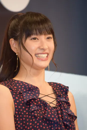 土屋太鳳、雰囲気ガラリ…オレンジヘアで“ギャング”に「まさにギャップ萌え」と反響