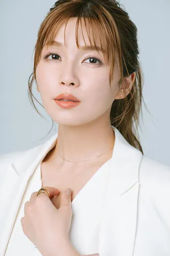 宇野実彩子、初のファンブックに込めた思い語る「“今の私”を詰め込みました」