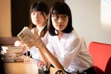 “学園の人気者”橋本愛をヒロインに妄想物語を書く山里“仲野太賀”…「あの夢」の原点が描く