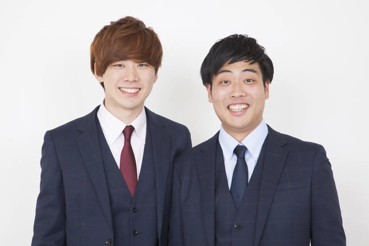 スクールゾーンの橋本稜(左)と俵山峻(右)。橋本も、SNSで“韓国あるある”動画を公開し、人気を集めている