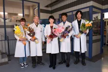 ＜科捜研の女＞沢口靖子がクランクアップ！最終回について「目が離せない展開に、どうぞご期待ください！」