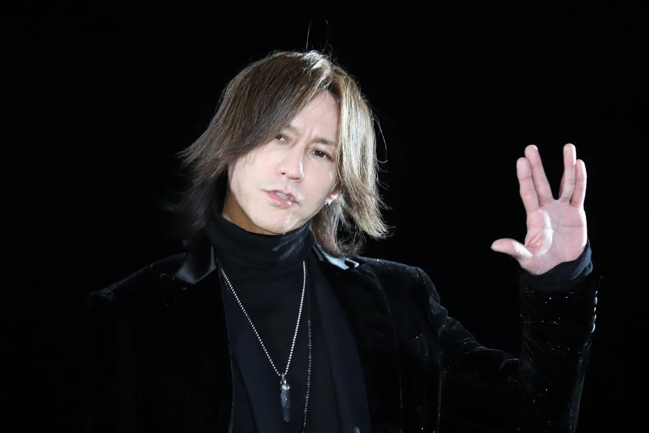 SUGIZO