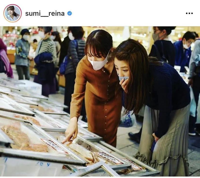 ※鷲見玲奈オフィシャルInstagram(sumi__reina)より