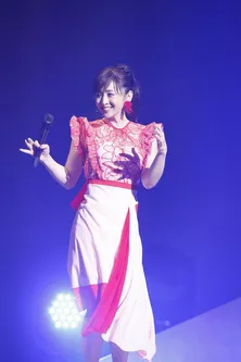 斉藤由貴、歌手デビュー35周年記念ライブをバレンタインデーにTV初放送　ゲストに上白石萌歌