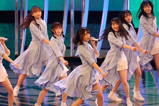 紅白リハに登場した日向坂46