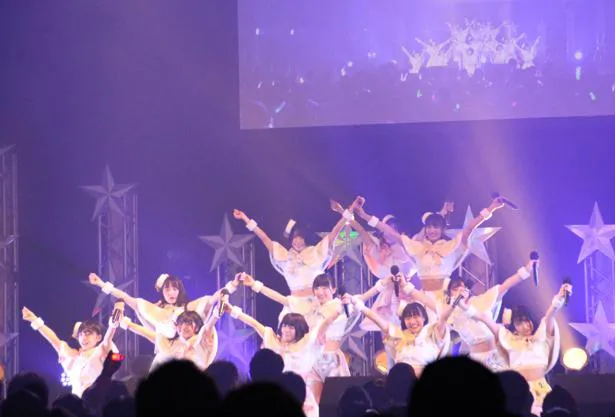 「TOKYO IDOL PROJECT × @JAMニューイヤープレミアムパーティ2021」のPremium Stageに出演した虹のコンキスタドール