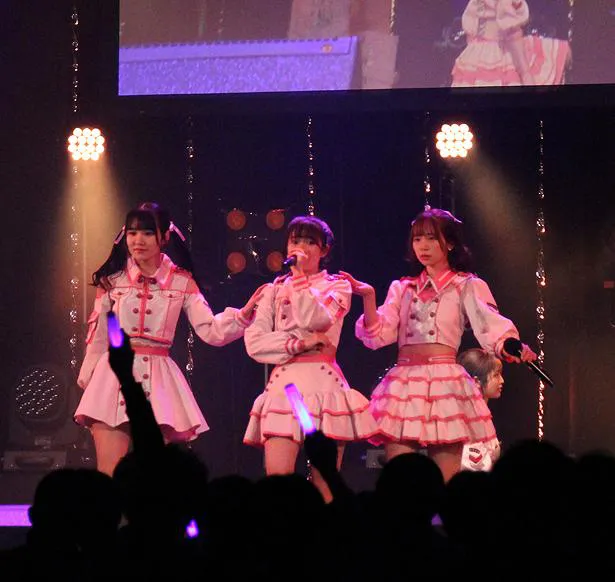 「TOKYO IDOL PROJECT × @JAMニューイヤープレミアムパーティ2021」のNewYear Stageに出演したMyDearDarlin'