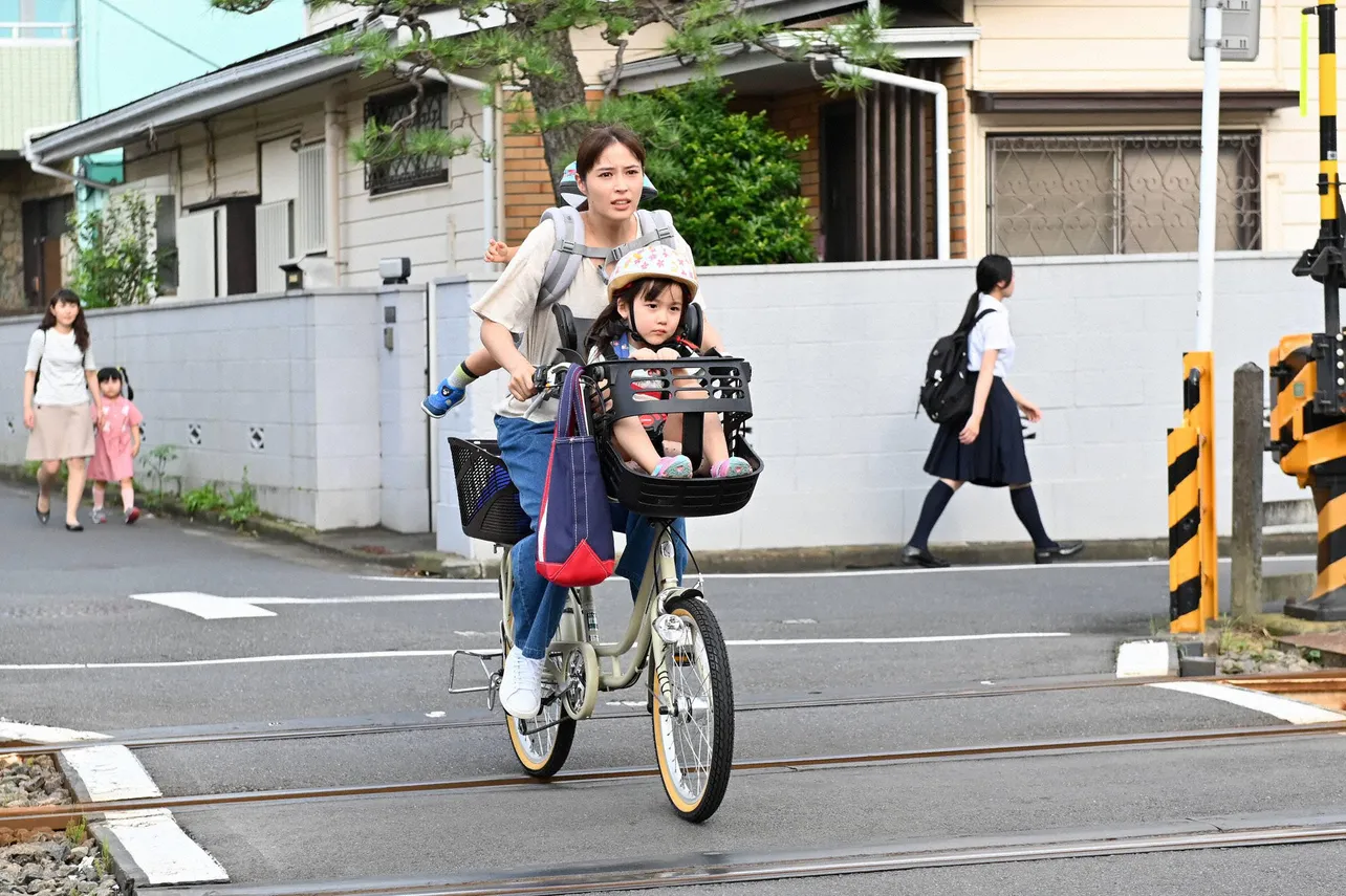 「知ってるワイフ」より