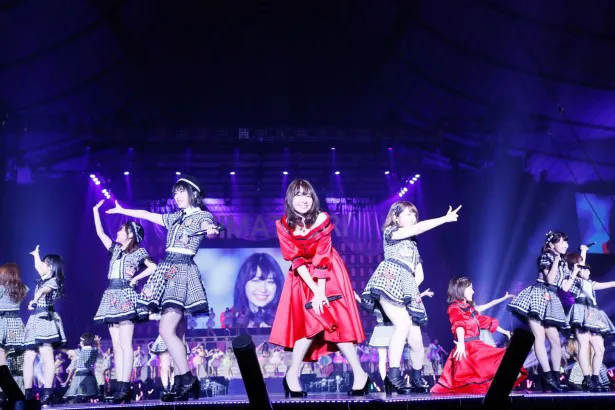 小嶋陽菜AKB48ラストコンサート「こじまつり～小嶋陽菜感謝祭～」より