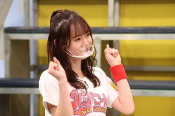 “チーム8イチのおバカ”服部有菜が初登場! 実はレギュラー陣の方がやばかった…!?<バッチこーい!>