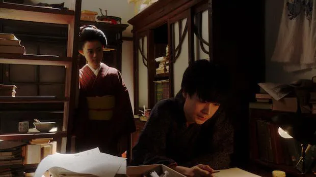 「おちょやん」第33話　一平（成田凌）は劇団が解散し、脚本の勉強をはじめた