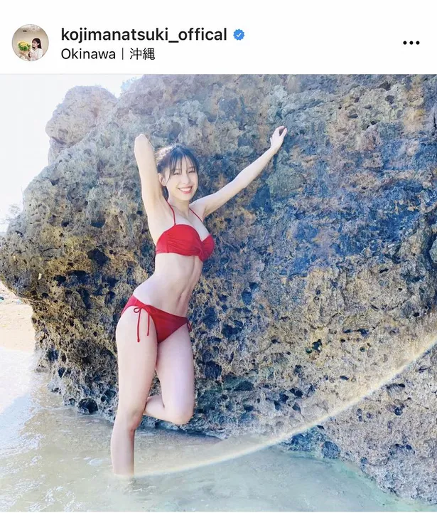 画像 小嶋菜月 ビーチの女神 赤水着オフショットに称賛相次ぐ スタイル良過ぎる くびれが凄い 2 11 Webザテレビジョン