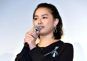 河北麻友子 堀田茜 谷まりあ 出川ガール の仲良し3shotに反響 3人しか勝たん 最強で最高 Webザテレビジョン