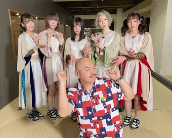 豆柴の大群、次の新曲MVのセンターが決定　「MOTiON」ライブ映像の公開も