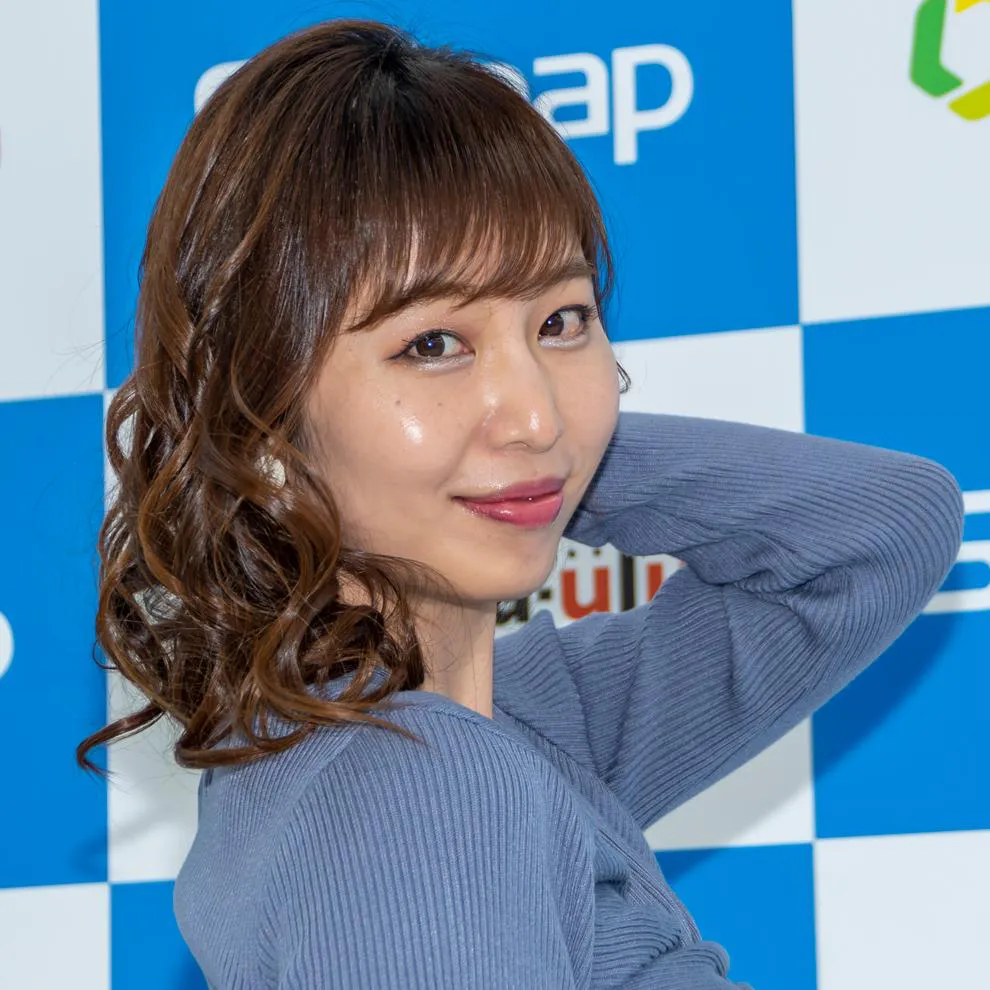 塩地美澄1st「トレーディングカード」リリース記念取材会より