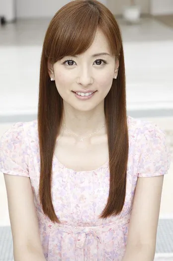 皆藤愛子、37歳の誕生日を報告!“変わらない美貌”に「本当に歳とってる?」「いつまでも可愛らしい」の声