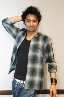 最終話を迎える「銀と金」村上淳が思いを語る