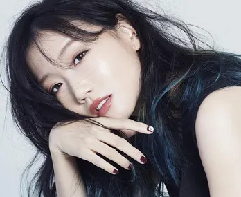 大塚愛、リメイクアルバム『犬塚愛 One on One Collaboration』クロスフェード映像公開