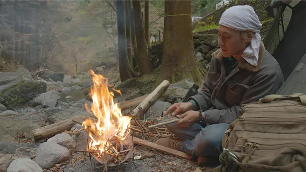 オレ用の神様 ヒロシが自作の祠 ほこら を傍らに 奉納キャンプ を満喫 ヒロシのぼっちキャンプ Season2 Webザテレビジョン