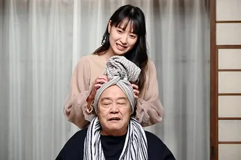 「泣くな！人間国宝」長瀬智也“寿一”が父の失恋に喝！ 戸田恵梨香“さくら”の素性が明らかになった＜俺の家の話＞