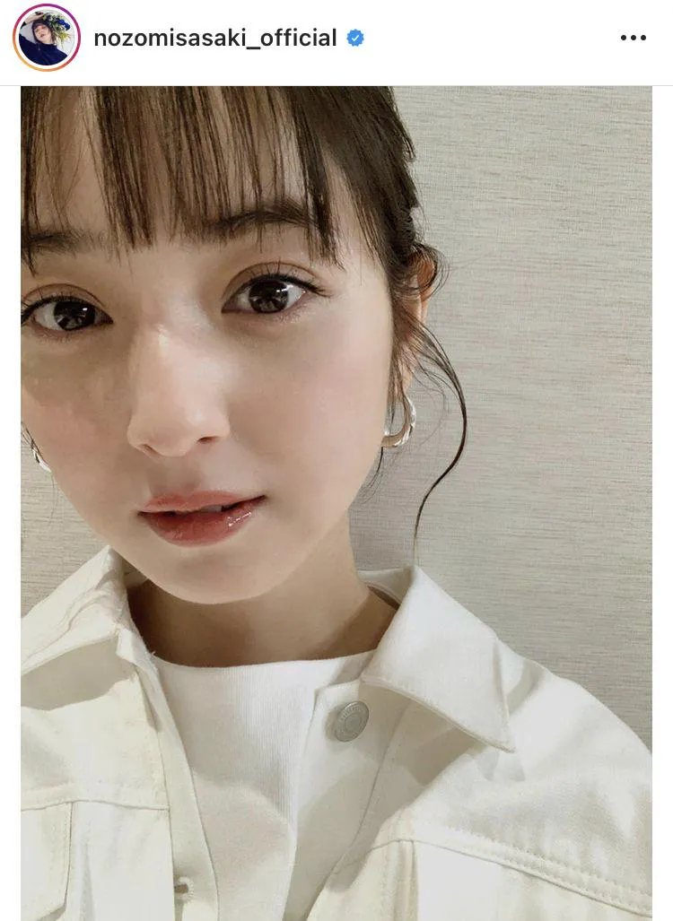 佐々木希オフィシャルInstagram(nozomisasaki_official)のスクリーンショット