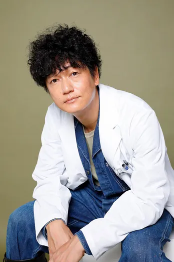 井浦新、高畑充希&北村匠海との芝居に「役が育って進化していく感覚」<にじいろカルテ>