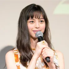 シュールすぎ…？中条あやみ、ピラティス中の“おもしろショット”公開「私も初心者感凄い」