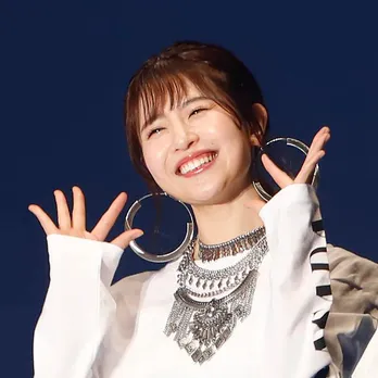 スタジオ復帰の日向坂46松田好花、MC席で第一声「待たせたなぁ~」