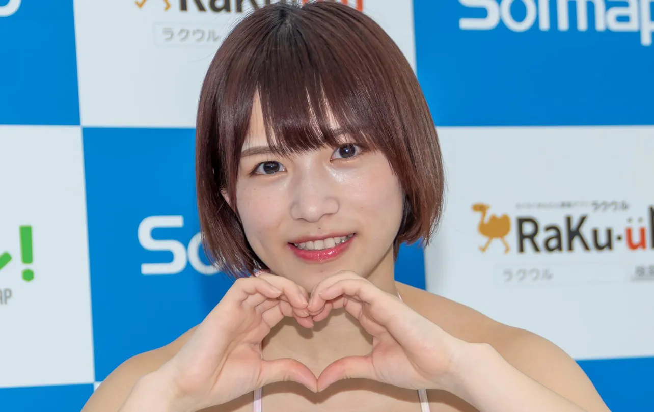 ピュア系グラドル村上りいな「セーラー服は憧れ」 | WEBザテレビジョン