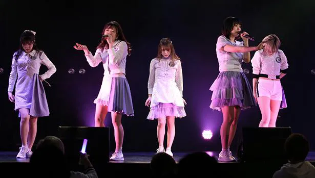 対バンライブ「1000 IDOL FES」に出演したもどかしマーケッツ