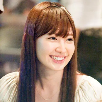 小嶋陽菜、ルイ・ヴィトンのバッグSHOTに「オシャレさん」と反響