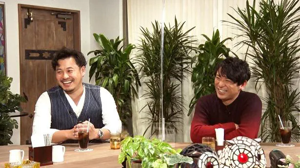 (左から)アルコ＆ピース・平子祐希、酒井健太