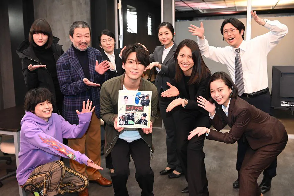主演・亀梨和也が35歳の誕生日を迎え、サプライズで誕生日を祝福された