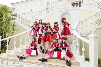 SUPER☆GiRLS、渡邉幸愛単独センターのグループ卒業シングル「はじまりエール」リリース決定“THEアイドル”な最新アー写も公開